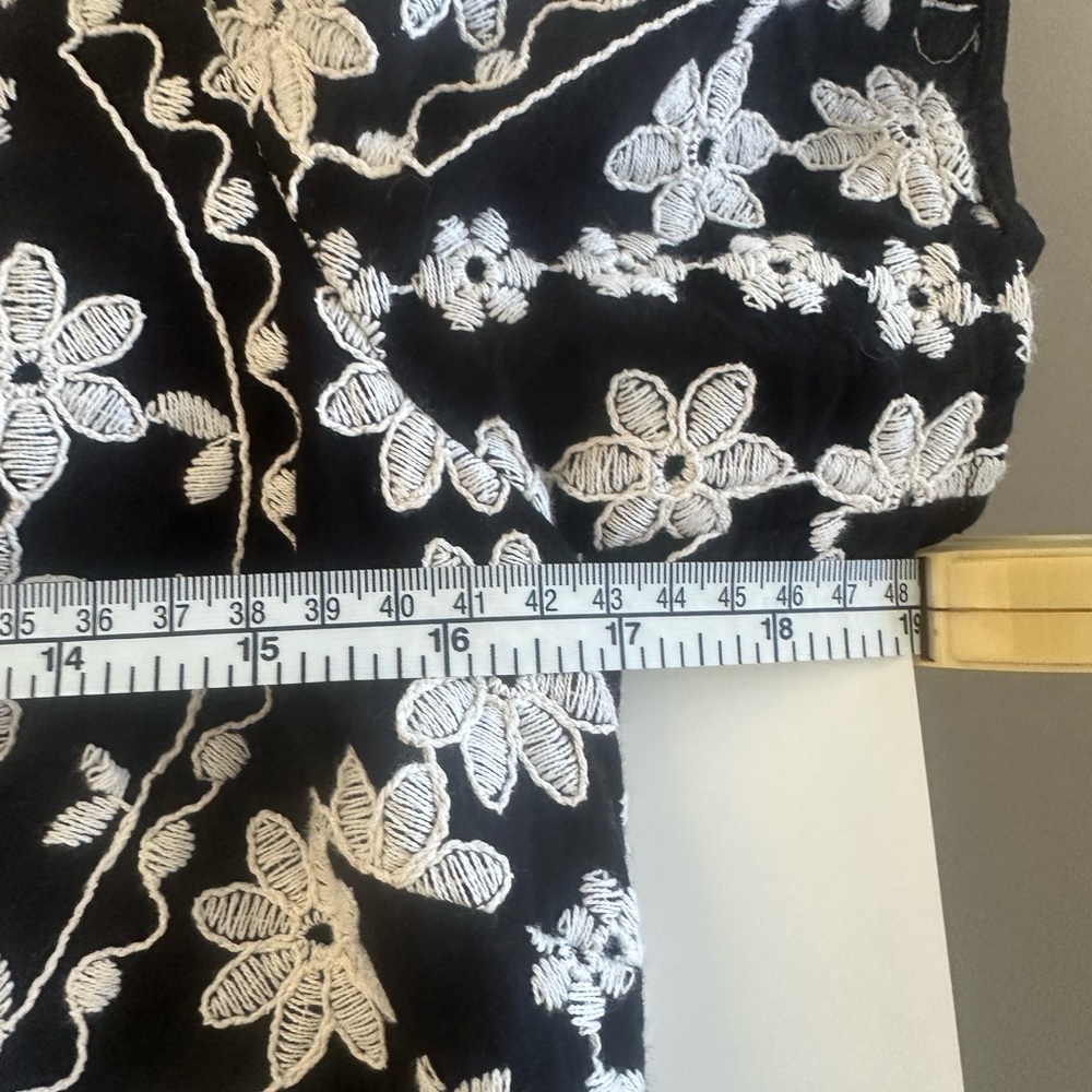 Sezane Emma Blouse Ecru Embroidery/ Black - Size 2 - Picture 11 of 11